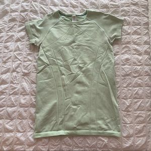 Ivivva (Lululemon) Athletic tee shirt